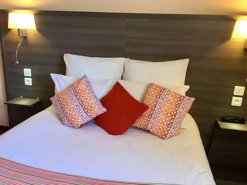 Отель Hotel de lAvenue
