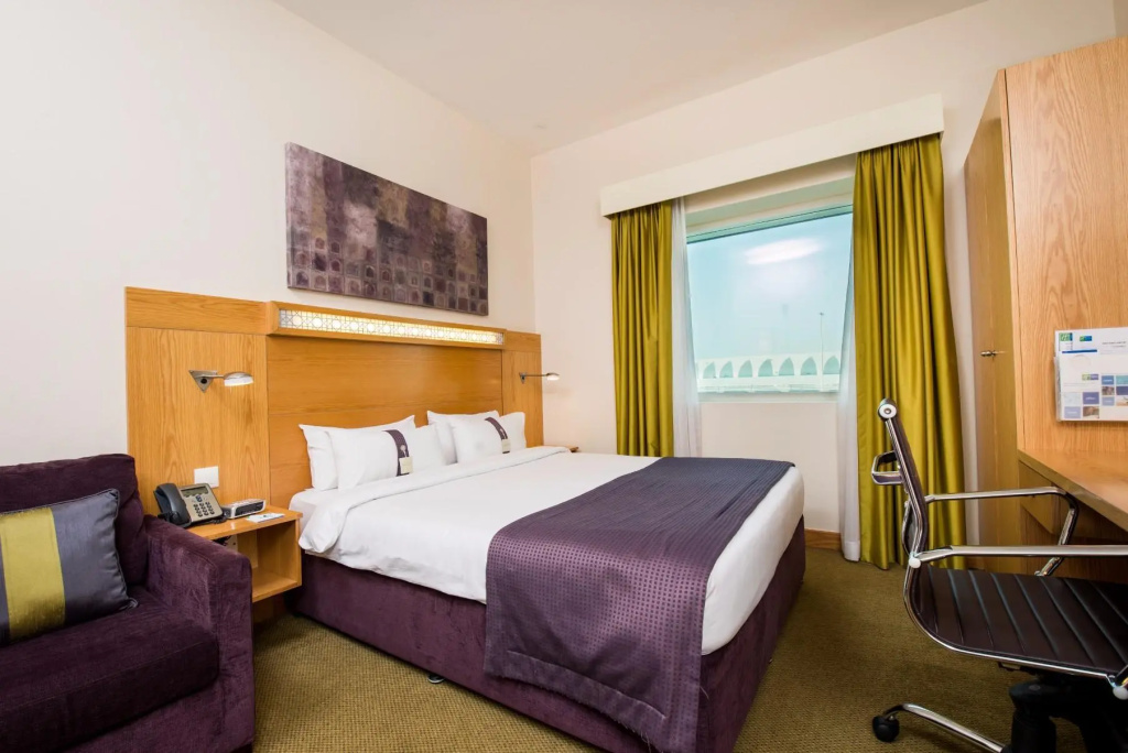 Holiday Inn Express Dubai Airport by IHG