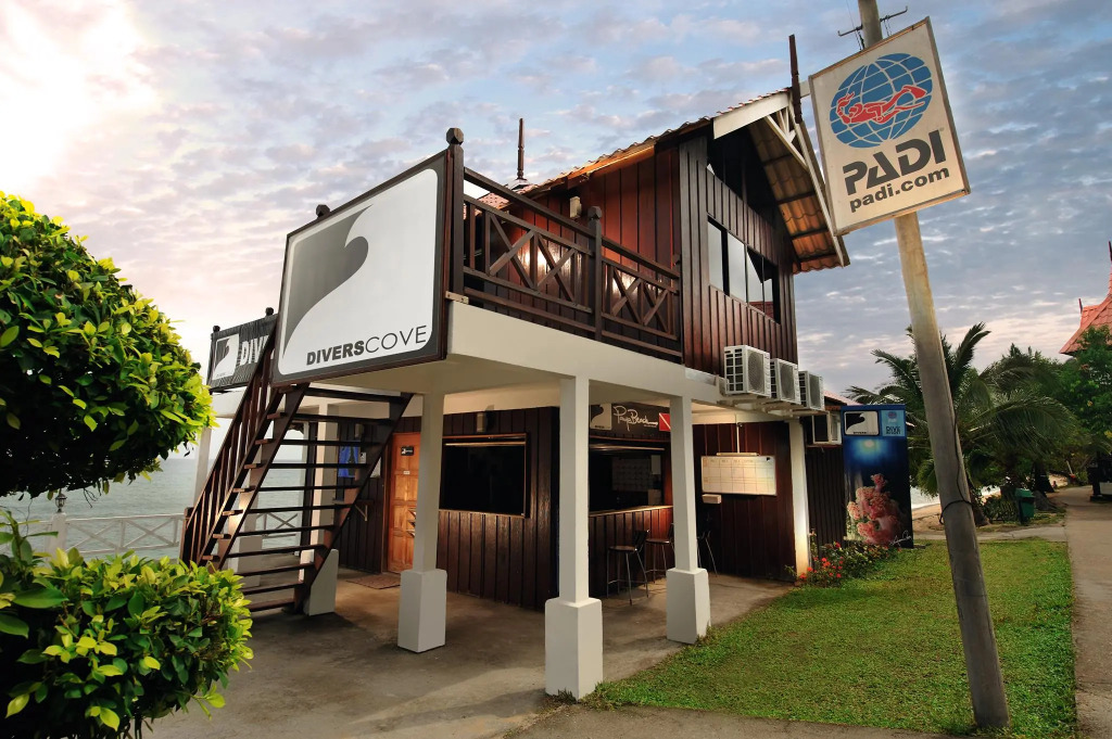 Отель Paya Beach Spa & Dive Resort