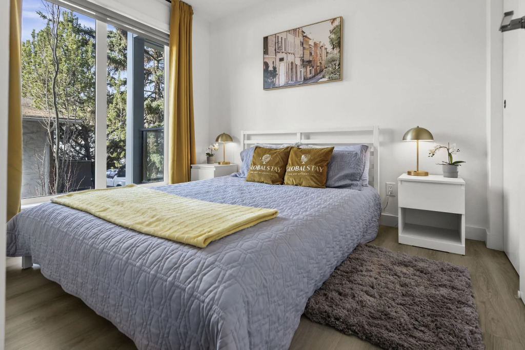 Апарт-отель GLOBALSTAY Condo Near the Bow River