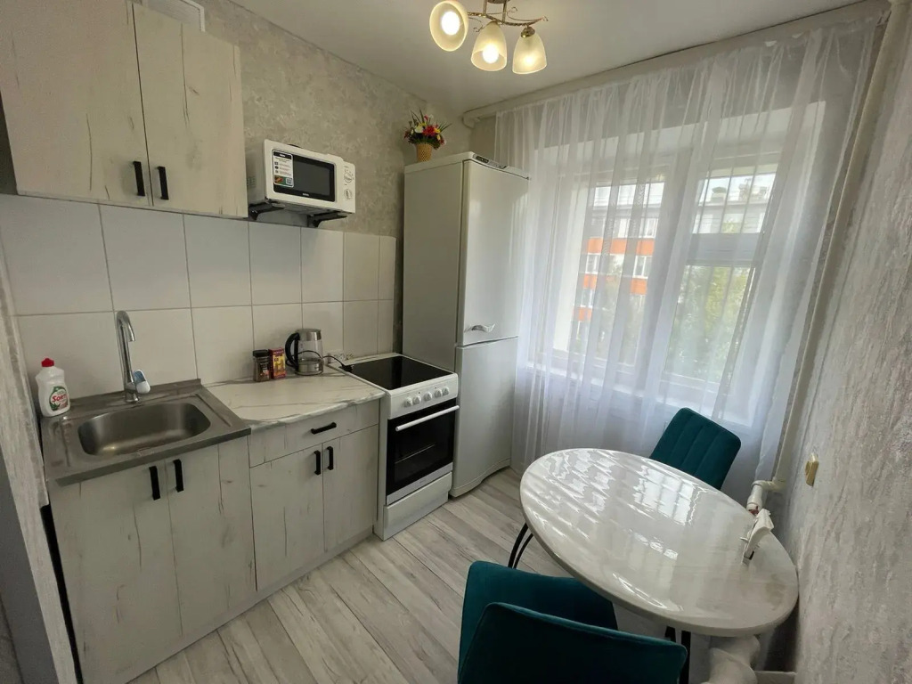 Квартира в 1 микрорайоне, 50