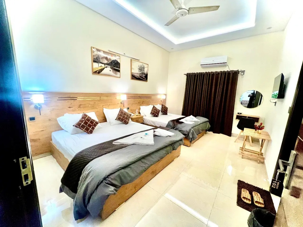 Ночлег и завтрак (B&B) BNB Royal inn Chalet