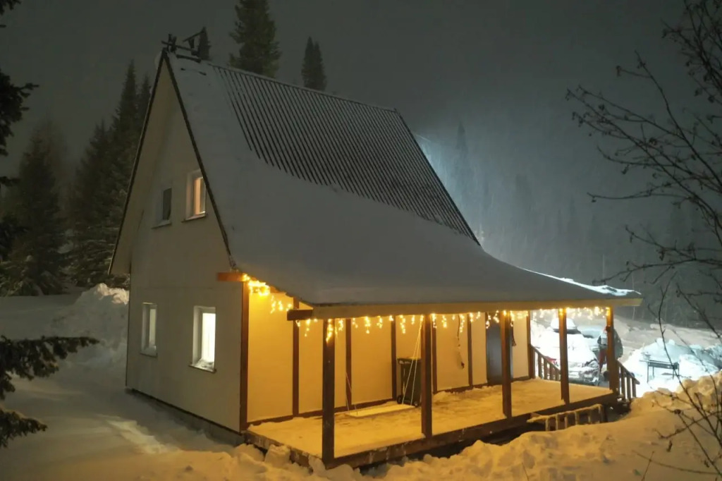 Частный дом Сибирь House 3х комн. Гостевой дом рядом с сектором А и Б