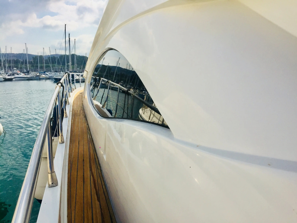 Sanremo Luxury Boat & Breakfast Mini-Hotel