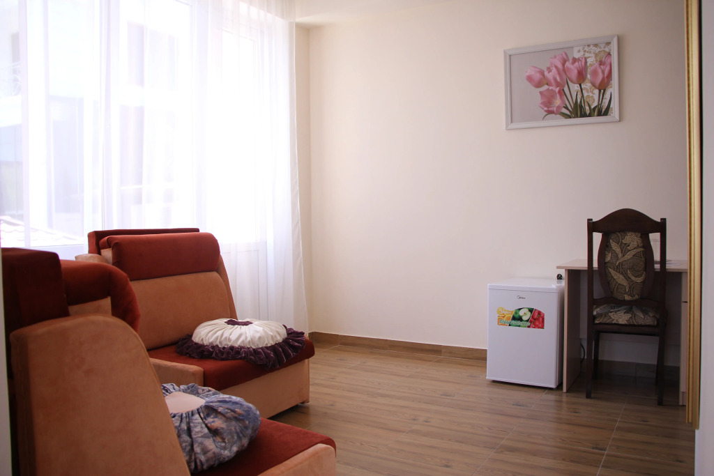 Lara Hotel