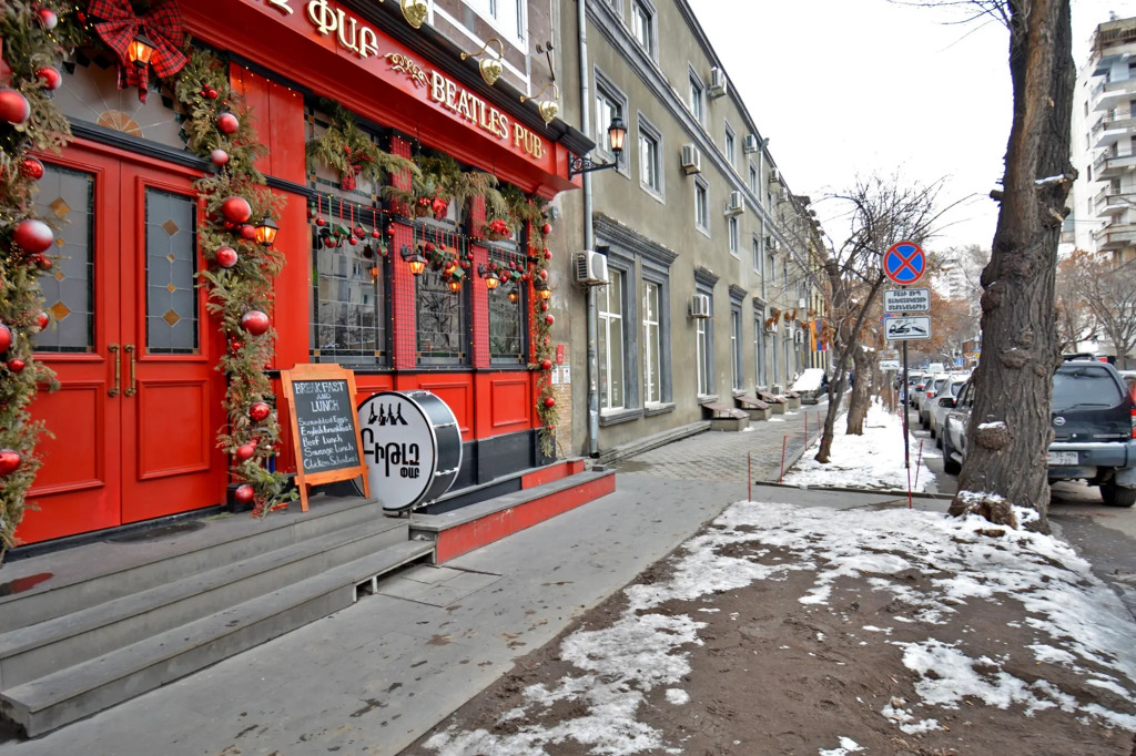 Квартира Трехкомнатная в Центре Города