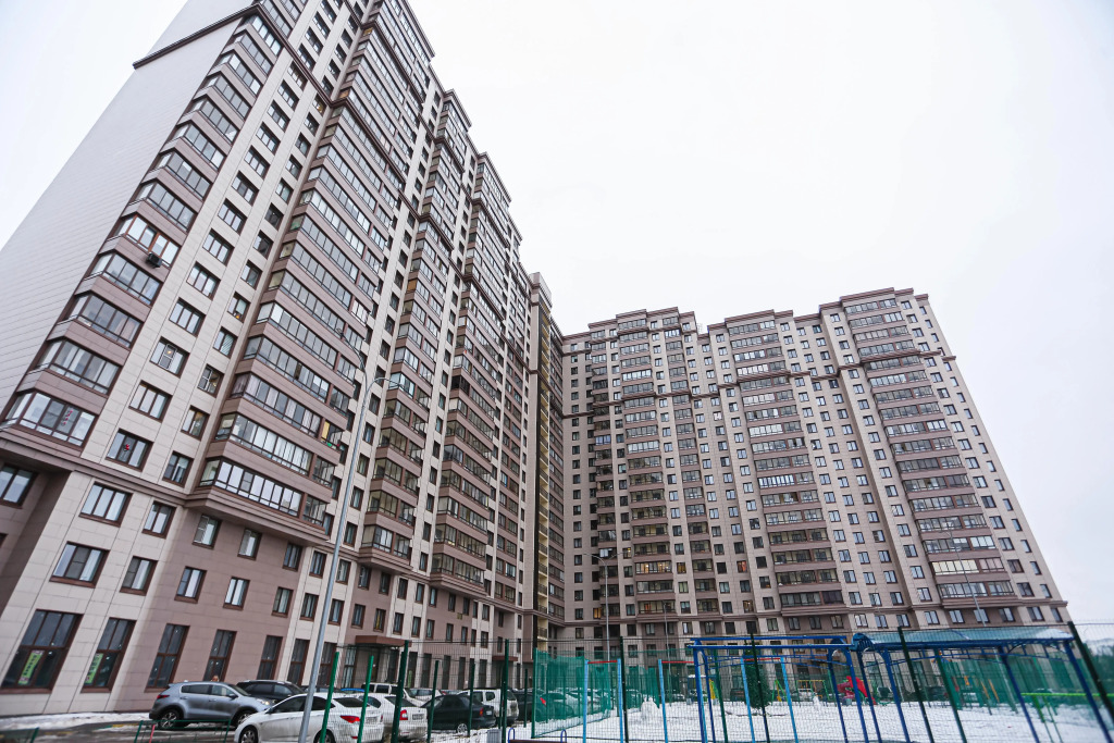Квартира Яркая студия с видом на реку, вокзал, метро