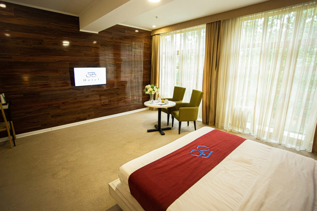 Отель B Hotel Bishkek