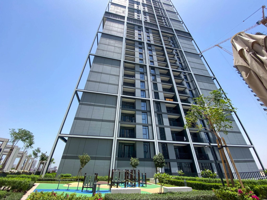 GLOBALSTAY. Creek Edge Tower Elegant Apartment Hotel
