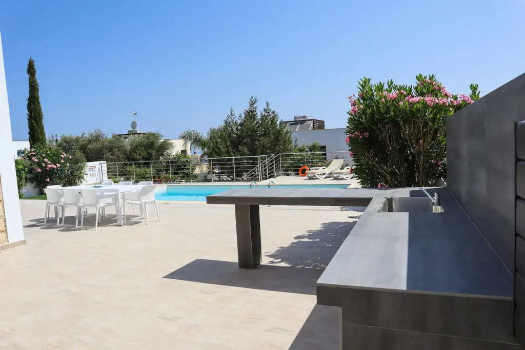 Prengos 24 Villa