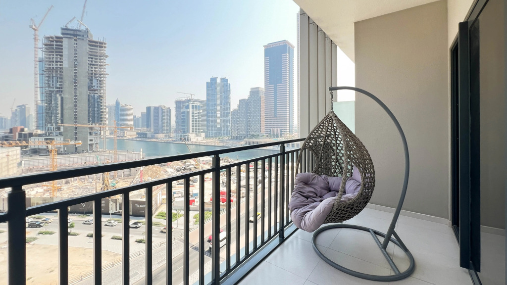 Апартаменты Keyrock Living Lakeview Retreat in Business Bay