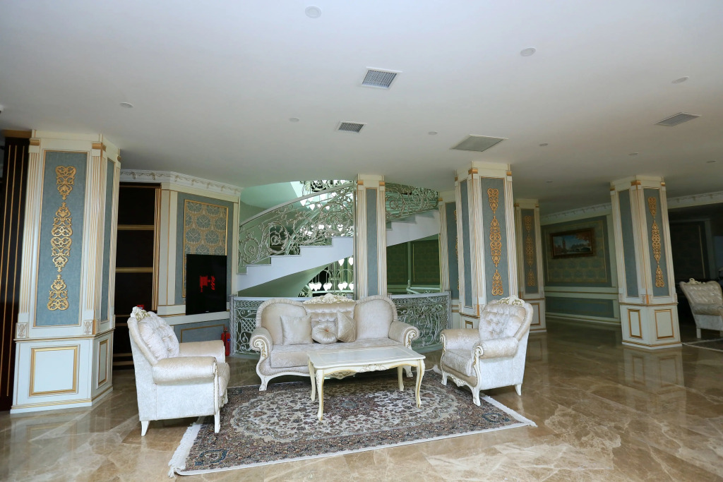 Spring Hotel