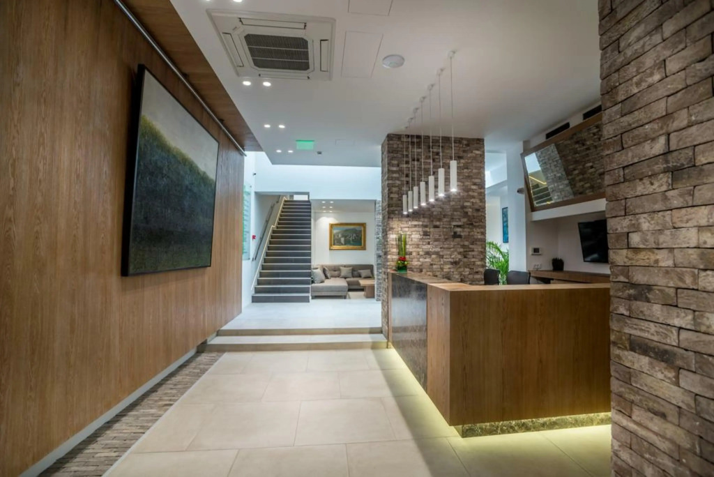 Отель Belgrade Inn