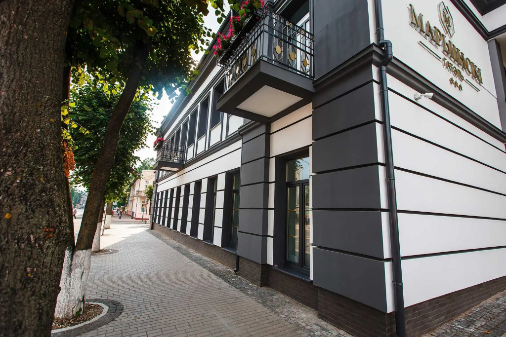 Mariinskiy Hotel