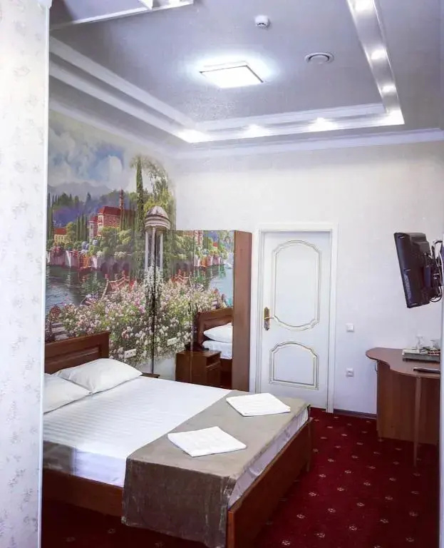 Отель Caesar Royal Palace
