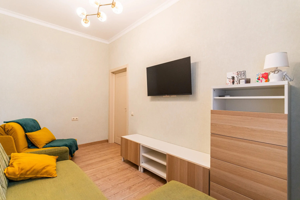 Апартаменты с балконом в LetoApart