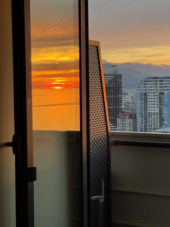 HOTEL CITY and SEA VIEW