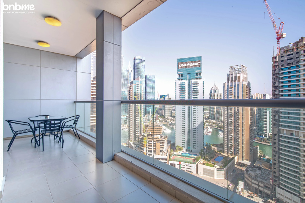 Апартаменты Luxury Penthouse with Marina and Sea Views|bnbme-2301