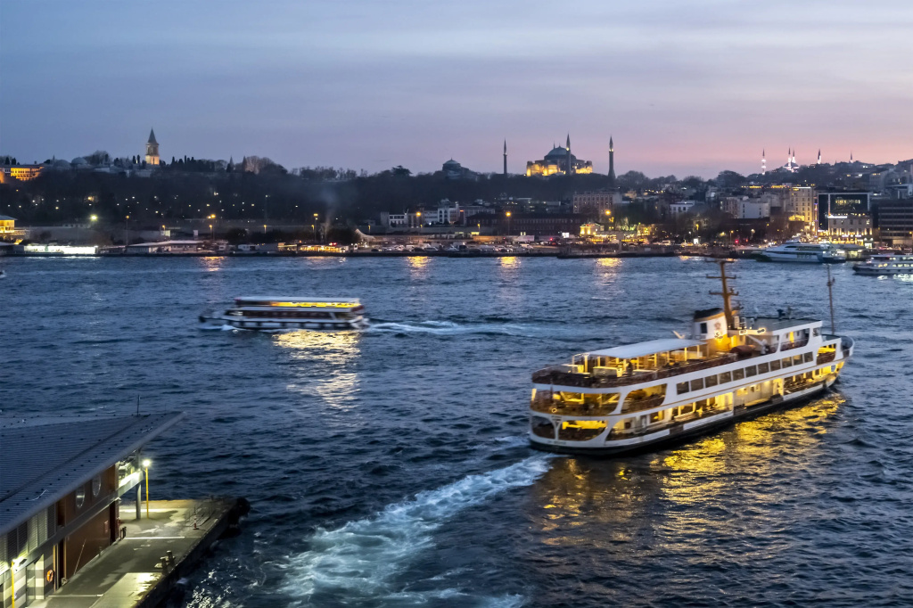 Отель DeCamondo Residence Karaköy