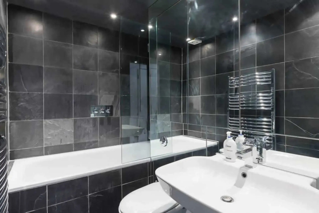 Апартаменты Comfortable Aircon Apartment Earls Court