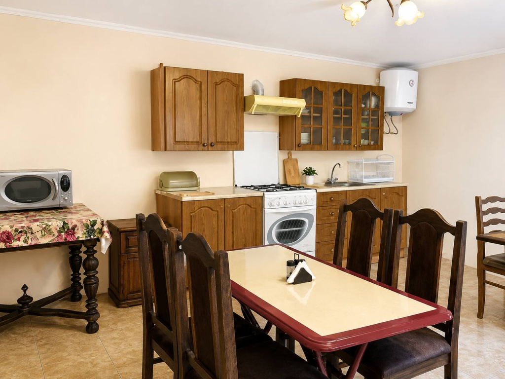 Laym Guest House