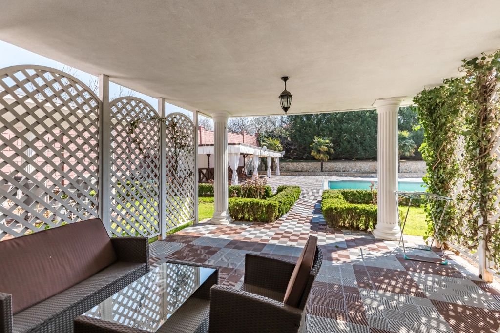 Riviera Guest House