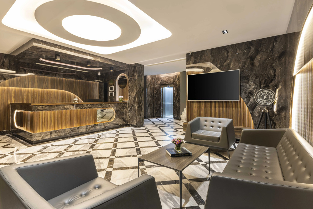 Ezkar Bathonea Art İstanbul