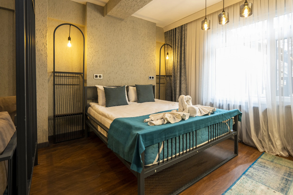 Апарт-отель  Cube Suites
