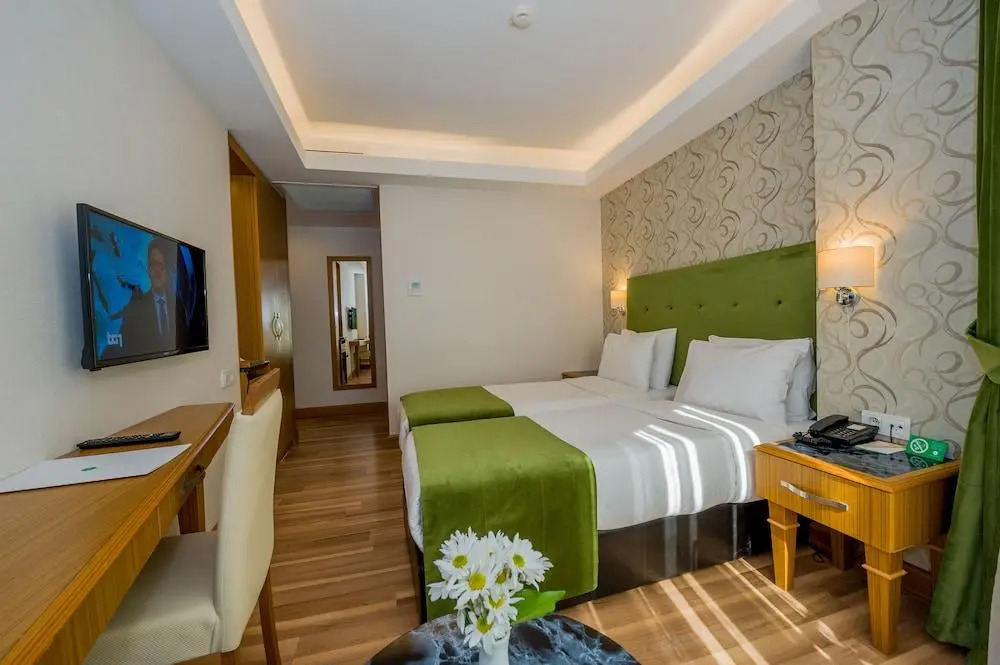 Bizim Hotel
