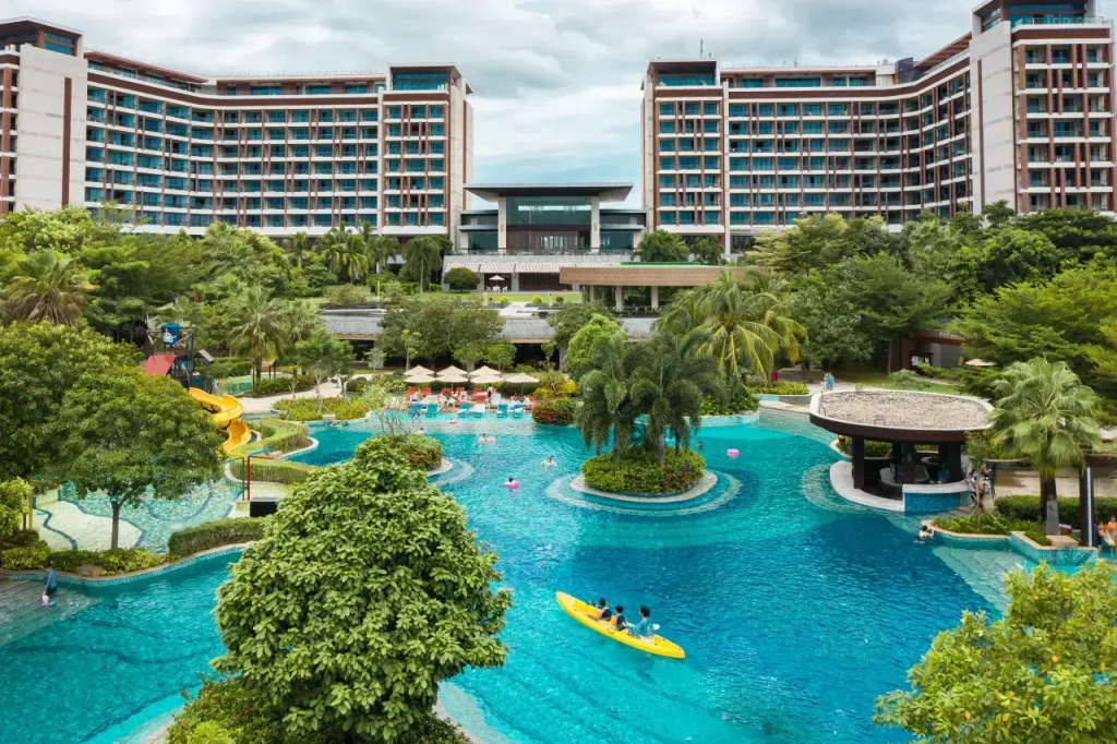 Отель Sofitel Sanya Leeman Resort