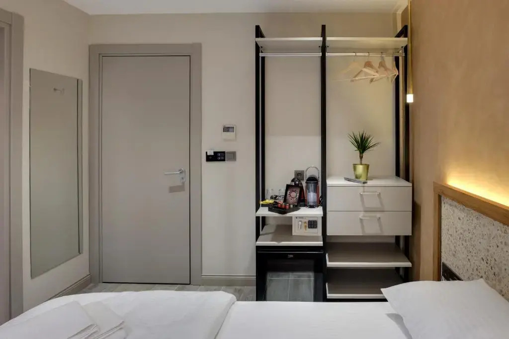Отель 21 Rooms Hotel
