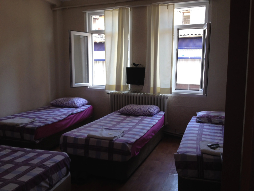 Erenler HoTeL & HosTeL