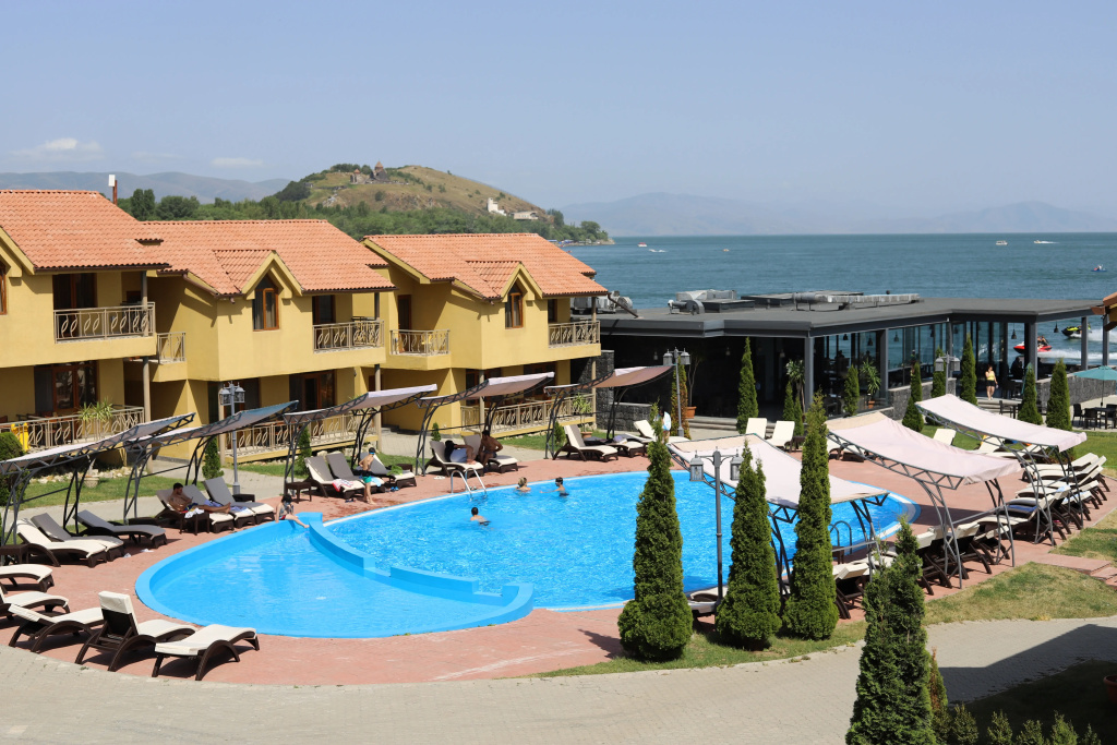 Отель Best Western Bohemian Resort