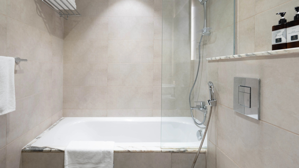 Апартаменты Keyrock Living Luxe Sea View Retreat