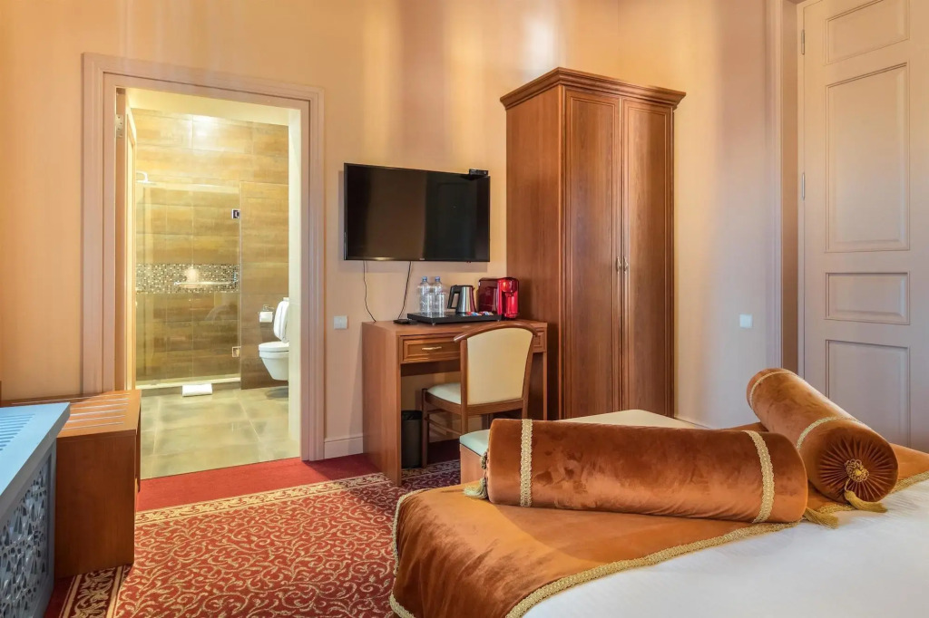 Golden Tulip Borjomi