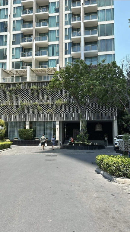 The Riviera Wongamat Hong Apartment
