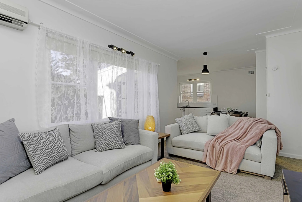 Апартаменты Private Beach House in Bondi