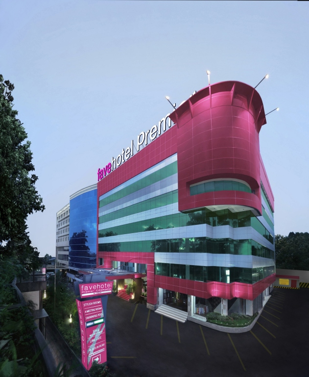 Отель Favehotel Premier Cihampelas