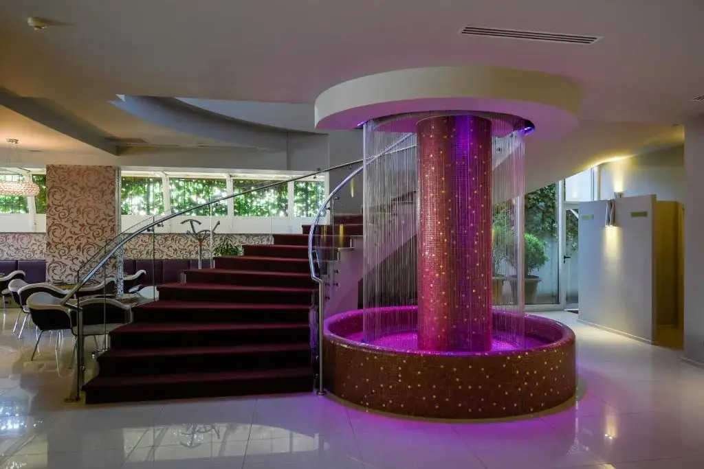 Sky Hotel