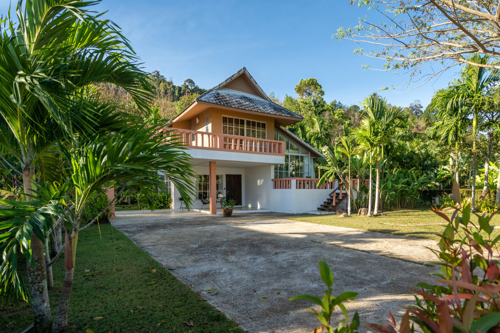 Spacious villa in Casa Sakoo resort Villa	