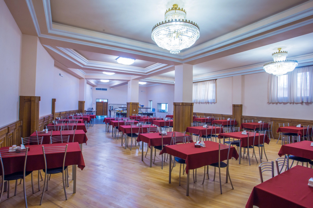 Ani Central Inn