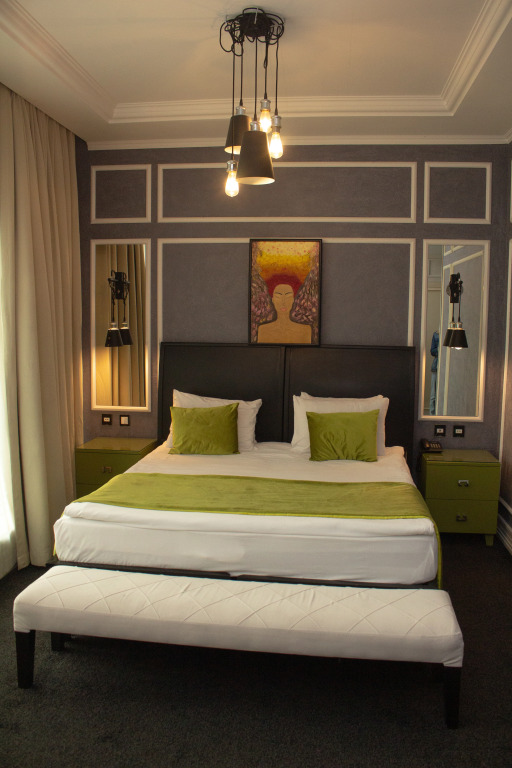 Dondar Hotel Formula 1 View