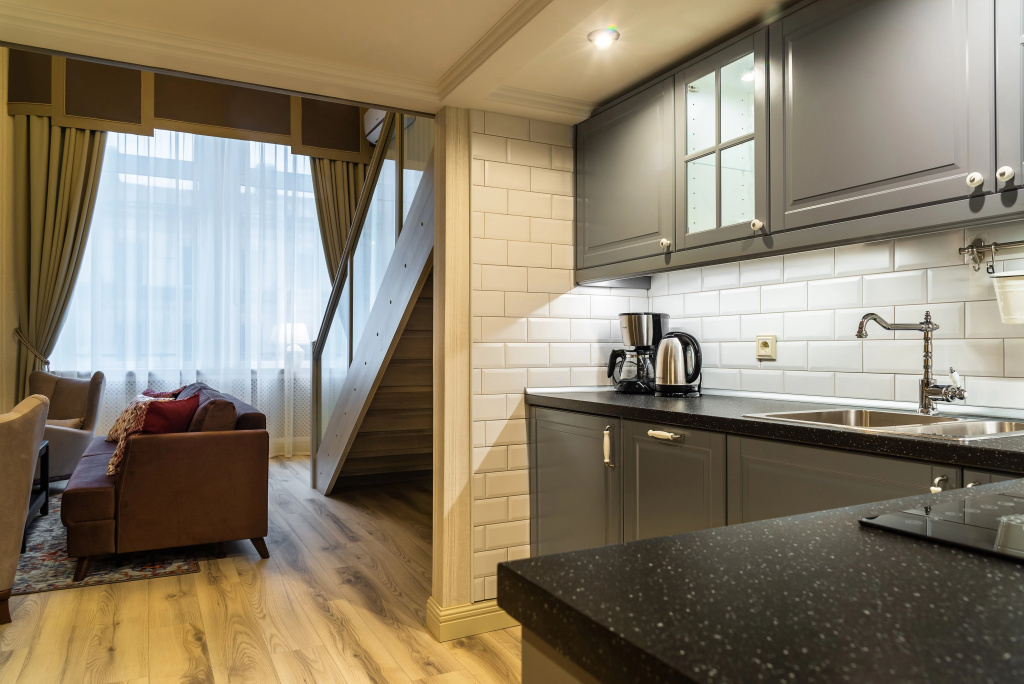 Апартаменты D apartments 2 спальни Гигантские окна потолки 4,2 м