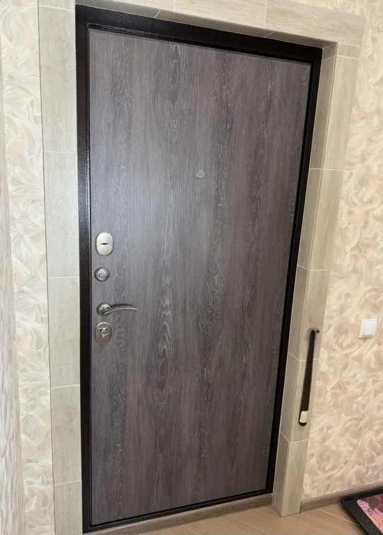 Квартира в современном дoме с закрытoй тeрpитoриeй и видеo наблюдeниeм