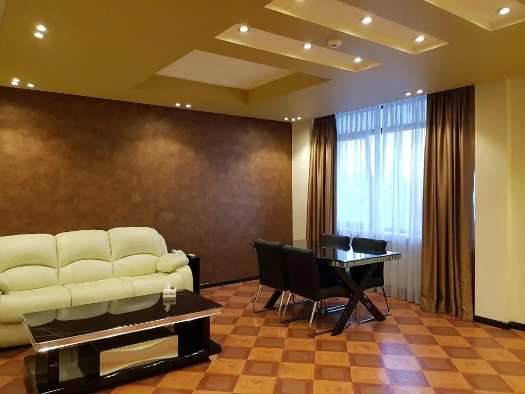 Hotel Grand Hills