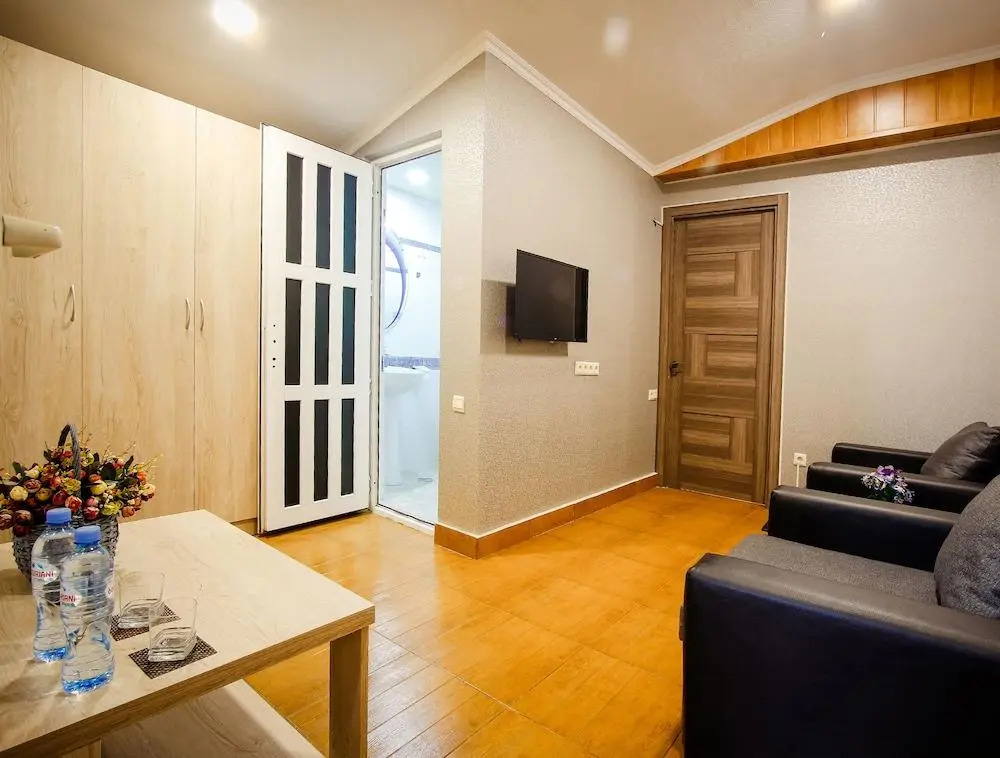Hotel Tomas House