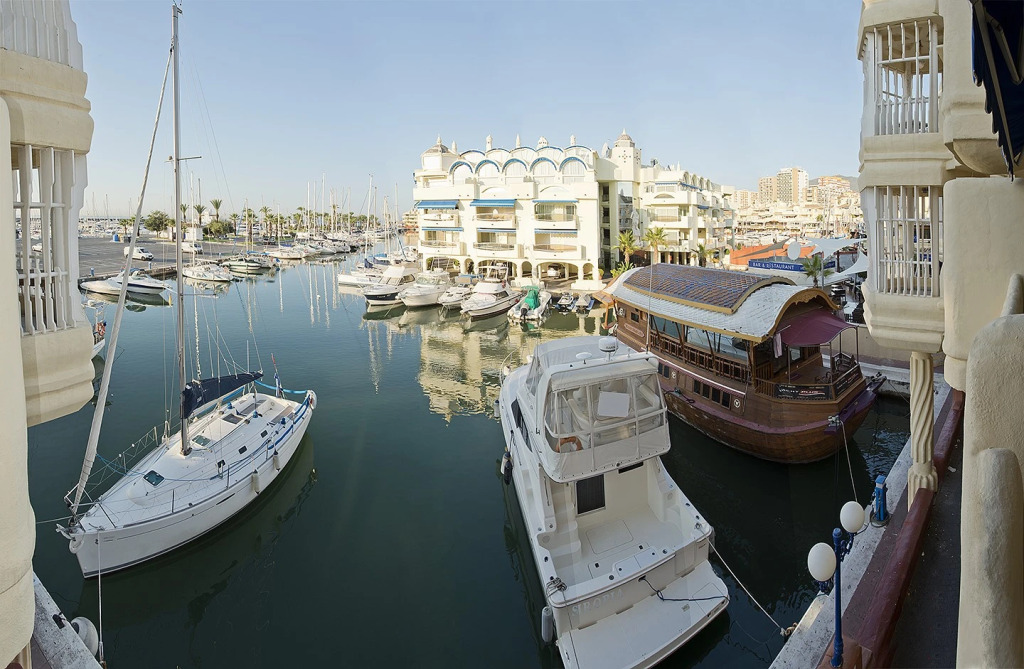Puerto Marina Beach & Golf