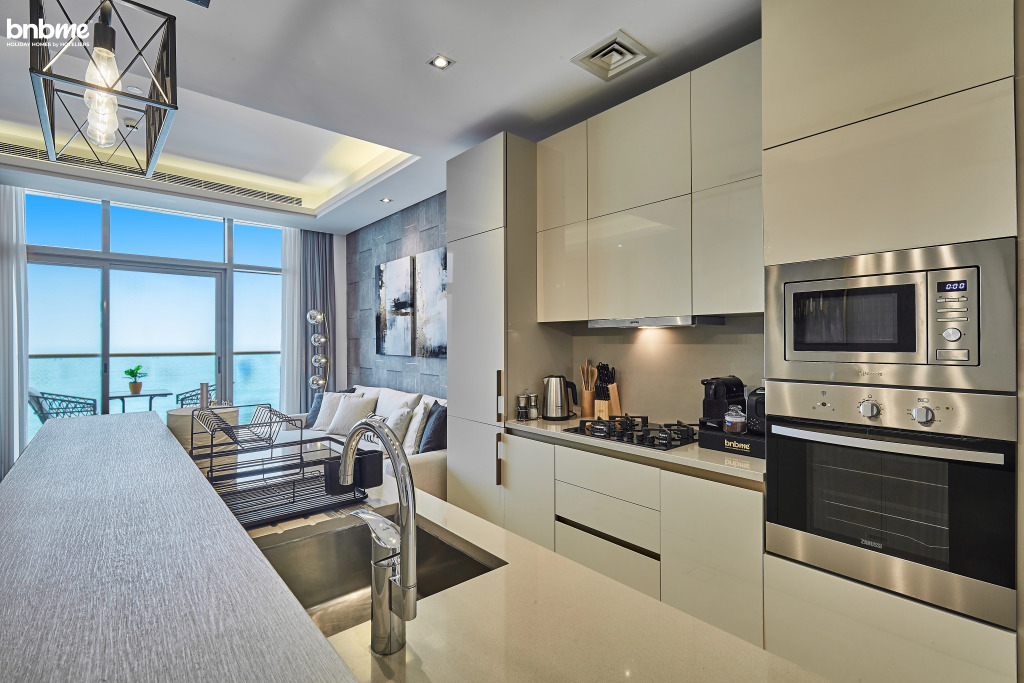 Апартаменты bnbmehomes | Lux Beachfront Getaway on Palm-20412