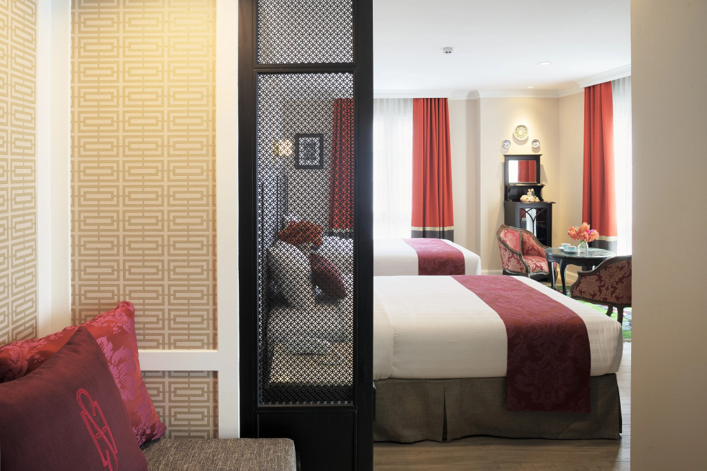 Saras Hotel