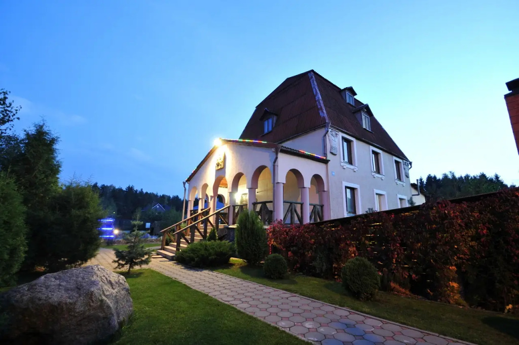 Usad'ba Kamelot Guest House